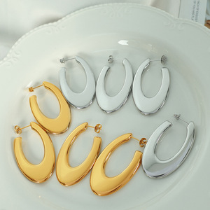 ต่างหูห่วงรูปทรงเรขาคณิตชุบทอง 18k เหล็กไทเทเนียมขนาดใหญ่เครื่องประดับแฟชั่นสำหรับงานปาร์ตี้ EH192 - Product Image 2