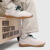 Chaussures de skate rétro 4 pour hommes et femmes, à lacets, respirantes, avec empeigne en PU et doublure en mesh, bout large, baskets tendance de haute qualité