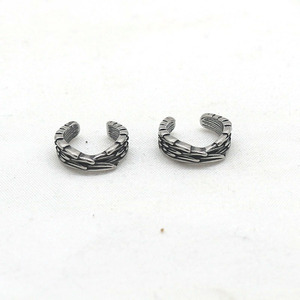 yunnique Skeleton <b>Cuff</b> <b>Earrings</b> Stainless Steel For Men And Women Non Pierced <b>Ear</b> Clips Retro European American Style - Product Image 2