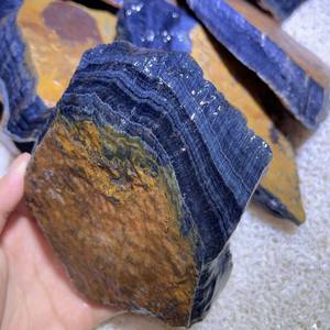 Pierres brutes de œil de tigre bleu naturel de haute qualité en gros - Product Image 1