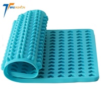 Moule à gelée pour animaux de compagnie bonbons cookie Silicone moule de cuisson Mini coeur pour chien Biscuits chien friandises pour la cuisson tapis de cuisson pour moule à chocolat