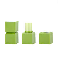 Fournisseur en gros de contenants carrés vides pour fond de teint en stick, tubes cosmétiques de 6-8g pour l'emballage de baumes de contour en stick