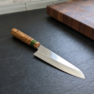 Couteau de Chef Japonais Traditionnel Haut de Gamme, Lame Satinée Anti-Taches Personnalisée, Manche en Bois d'Olivier de Luxe, pour Légumes - Product Image 3