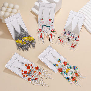 ต่างหูทองเหลืองทรงเรขาคณิตทันสมัย ประดับพู่หลากสีสันลายดอกไม้สไตล์วินเทจ พร้อมลูกปัดข้าวสำหรับผู้หญิง UIONEN 1848 - Product Image 1