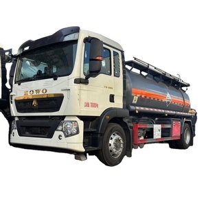Camión Cisterna HOWO de 10 CBM/2500 Galones para Transporte de Productos Químicos, Tanque de Acero Inoxidable SS316L/304 en Venta - Product Image 2