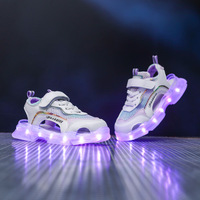 Chaussures de sport pour enfants 2023, filles et garçons, sandales de sport lumineuses à LED, légères, confortables, décontractées, chaussures lumineuses