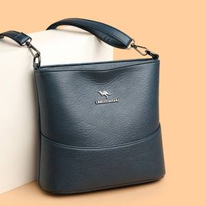 Sac à bandoulière pour femme en PU de style vintage. La doublure intérieure est en polyester. Il convient à un usage quotidien.622 - Product Image 3