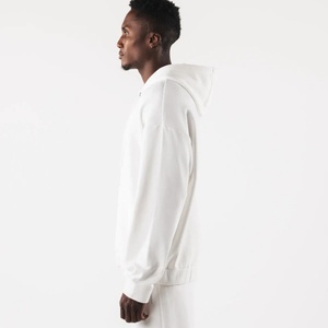 Sudadera con capucha y cremallera para hombre, con logo personalizado, estilo urbano de otoño, oversize, de peso pesado, hombro caído, teñido liso y bordado - Product Image 4