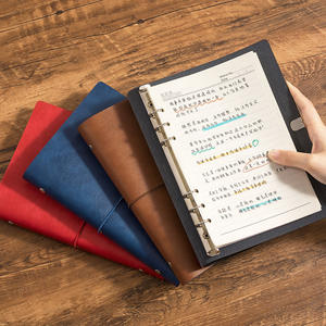 สมุดบันทึกหนัง A5 แบบกำหนดเอง เข้าเล่มไร้รอยต่อ พร้อมหัวเข็มขัดทองแดง พกพาสะดวก ชุดสมุดโน้ตสำหรับธุรกิจและสำนักงาน บรรจุในกล่องของขวัญ - Product Image 3