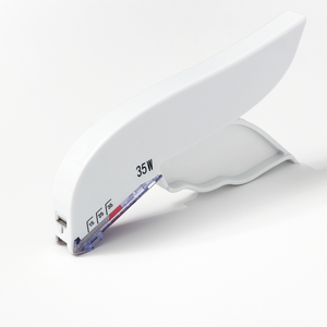 Agrafeuse médicale jetable 3R pour la fermeture de plaie médicale 25w et agrafes chirurgicales Fabricant de fermeture de plaie - Product Image 1