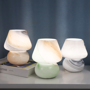 Lámparas <span class=keywords><strong>de</strong></span> mesa <span class=keywords><strong>de</strong></span> setas <span class=keywords><strong>de</strong></span> tinta nórdica, vidrieras americanas, lámpara <span class=keywords><strong>de</strong></span> noche para dormitorio, estudio, decoración para sala <span class=keywords><strong>de</strong></span> estar, luces <span class=keywords><strong>de</strong></span> escritorio para habitación <span class=keywords><strong>de</strong></span> niños - Product Image 4