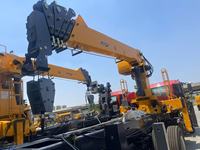 Grue montée sur camion SOOSAN SCS500-5 Octagon, 9,8 tonnes, flèche à cinq sections, certifiée CE ISO, série de grues motorisées, hauteur de levage maximale 23,6 m