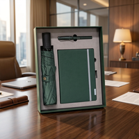 Ensemble cadeau de luxe personnalisé avec logo, comprenant un parapluie, un stylo et un carnet en cuir PU, idéal pour les réunions d'affaires et les cadeaux d'entreprise