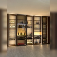 Projet de villa de luxe : Meuble à vin en bois moderne italien de luxe, présentoir de rangement personnalisé OEM pour solution de mobilier complet pour toute la maison