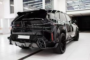 Pour <span class=keywords><strong>BMW</strong></span> XM Kit de carrosserie large en Fiber de carbone XM mises à niveau en Fiber de carbone de style RNG diffuseur de lèvre avant passage de roue becquet capot corps large - Product Image 3