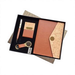 Juego de Regalo Creativo de Cuero y Metal 2026 con Llavero y Libreta, con Logotipo Personalizado para Reuniones Anuales Empresariales y Uso Educativo - Product Image 1