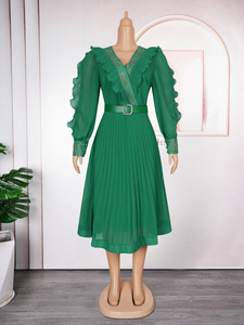 ชุดเดรสผู้หญิงไซส์ใหญ่สไตล์แอฟริกันแบบใหม่ พร้อมดีเทลขอบไม้และผ้าชีฟองจีบแฟชั่น - Product Image 4