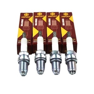 Repuestos para Auto: Bujías LZFR6AI 3656 para Motor XLS 2004-2004 2.4L, Piezas de Auto LZFR6AI 3656 - Product Image 1
