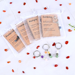 Porte-clés en cristal de guérison en gros, perles de pierres naturelles mélangées avec carte pour cadeaux - Product Image 1