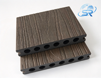 Plancher extérieur en composite bois-plastique co-extrudé WPC 140x23mm, à trous ronds, creux, antidérapant, grain de bois embossé