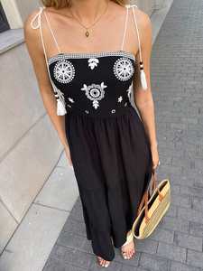 เดรสยาวลำลองปักลายดอกไม้สีดำสำหรับผู้หญิง ขายส่งปี 2025 แขนสั้นผ้าฝ้าย - Product Image 4