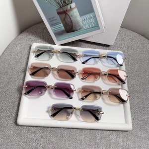 Lunettes de soleil sans monture dégradées UV400, rectangulaires, unisexes, protection solaire, mode adulte - Product Image 3