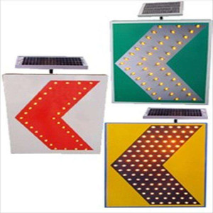 Señal LED Direccional Solar para Advertencia de Tráfico en Obras, Carriles y Navegación Vehicular - Product Image 1
