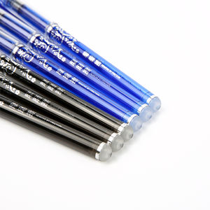 Stylos à encre gel effaçables élégants avec pointe aiguille de 0,5 mm, 2 couleurs (noir/bleu) et motif décoratif pour étudiants - Product Image 3