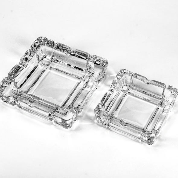 High Transparent Square Shaped Glass Ashtray With Pattern