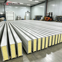 Panneaux muraux isolés en mousse PU pour la construction de chambres froides et de chambres froide préfabriquées