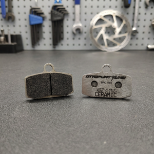 Plaquettes de frein en céramique pour étriers à 4 pistons 8.1 et Formula 4, modèle BRK060 pour motos - Product Image 2