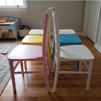 Chaises pliantes modernes en résine acrylique transparente bleues pour enfants, style Chiavari, pour banquets, gymnases, mariages, vente en gros, 10 pièces