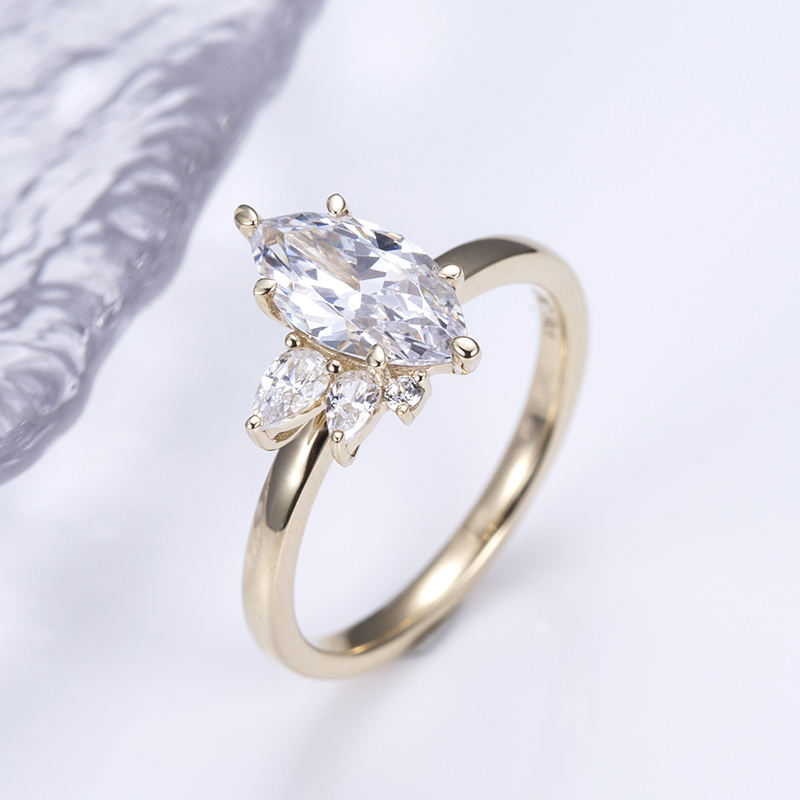 สีเหลือง