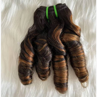 Lots de Cheveux Indiens Bouclés Couleur Mèche Highlight, Cheveux Humains avec Closure, Double Drawn, Vente en Gros pour Fournisseurs