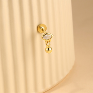 Piercing Clásico de Plata de Ley 925 con Baño de Oro de 18K, Diseño de Estrella, Luna, Ojo Turco y Zirconia Geométrica para Cartílago, Tragus, Lóbulo y Labret - Product Image 4