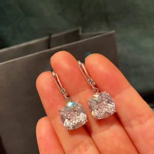 Orecchini Pendenti in Cristallo Oro Bianco, Argento 925 Placcato Rodio, Montatura a Griffe, Gioielli Classici da Sposa per Donna - Product Image 4