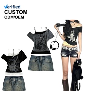 Emo Grunge Shirts Dames 2000s Elektrische Gitaar Grafische Baby Tees Tweedelig Korte Mouw Vintage Y2k Crop Top Goth Alt Kleding - Product Image 1