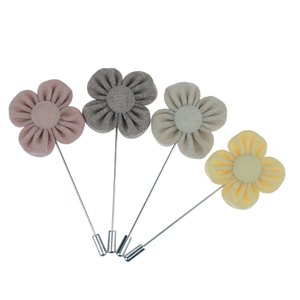Broche de Flor de <span class=keywords><strong>4</strong></span> Pétalas com Textura de Linho para Atacado, Alfinete de Lapela Rústico para Terno Masculino, Ideal para Casamentos e Ocasiões Formais e Casuais - Product Image 4