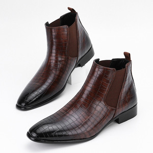 Botas de cuero genuino para hombre, estilo tobillero, superficie brillante, punta puntiaguda, estampado, sin cordones, suela de goma antideslizante, venta al por mayor - Product Image 5