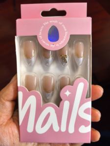 <span class=keywords><strong>Uñas</strong></span> a Presión Personalizables de 24 Piezas/Set, Lazo Dorado 3924: Elegancia y Glamour en Cada Detalle con Forma Almendrada Corta - Product Image 5