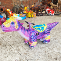 Scooter électrique d'enfants de tour de dinosaure réaliste Animatronic mignon de simulation élevée pour le terrain de jeu