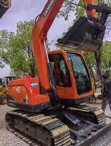 DOOSAN DX75 MINI pelle manuelle DX 75 petite chenille 7,5 tonnes d'occasion à vendre - Product Image 6