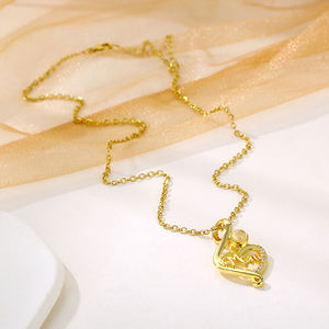 Bijoux fantaisie maman forme cuivre laiton zircone <span class=keywords><strong>Photo</strong></span> Projection collier femmes bijoux collier pour cadeau de fête des mères - Product Image 5