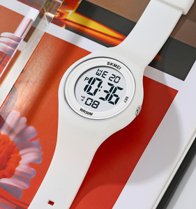 <span class=keywords><strong>SKMEI</strong></span> 2317 filles montre numérique décontracté Montre Femme ensemble de montres pour femmes coffret cadeau 1 pièce avec boîte - Product Image 2