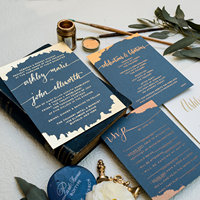 Invitations en papier bleu marine de conception de luxe de nouveautés avec des cartes d'invitation de mariage de papier fait main de bricolage de feuille d'or