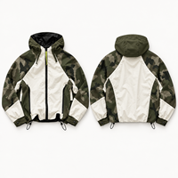 Veste coupe-vent à capuche camouflage personnalisée pour homme, légère, avec blocs de couleur, fermeture éclair intégrale, veste technique de style streetwear pour l'extérieur