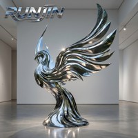 Statue d'oiseau moderne de grande taille en acier inoxydable soudé, poli miroir, de qualité architecturale, pour projet d'hôtel artistique
