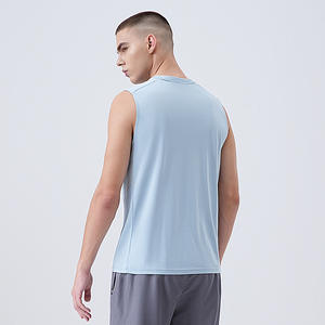 เสื้อกล้ามฟิตเนสผู้ชาย RUIQUWIN 2025 รุ่นวินเทจ ทรงปกติ น้ำหนักเบา ระบายอากาศได้ดี แห้งเร็ว เหมาะสำหรับเล่นบาสเกตบอล สีพื้น - Product Image 4