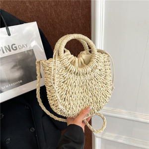 <span class=keywords><strong>Borsa</strong></span> a Mezzaluna in Stile Bohémien Intrecciata a Mano in Rattan con Chiusura a Coulisse per Donne, Ideale per Vacanze Estive in Spiaggia - Product Image 4