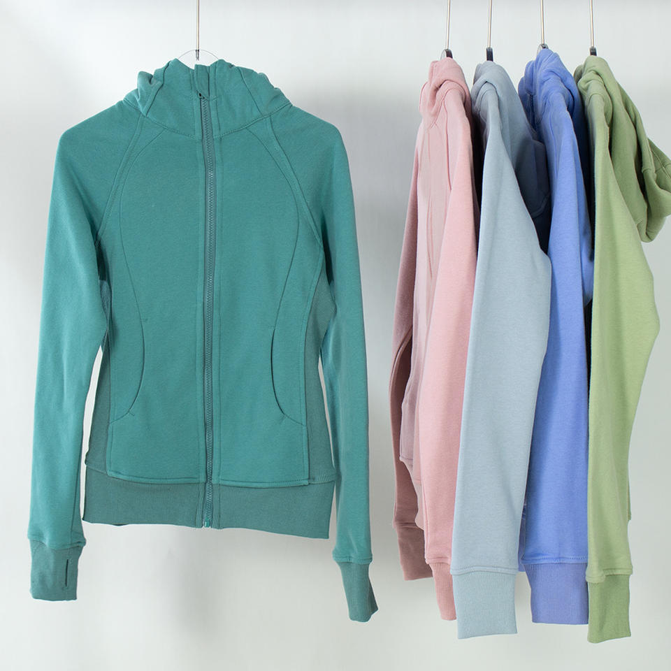 Hot Selling 2025 New Women's Winter Fleece Gym Hoodie Zipper Hooded Yoga Jacket Breathable and Seamless Washed Technics